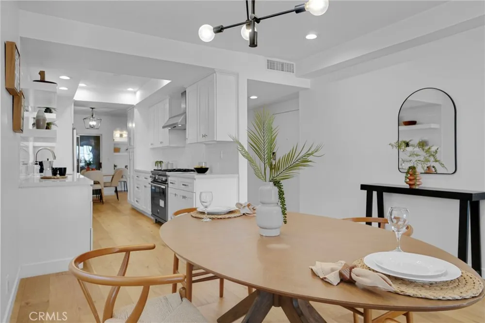 1871 Greenfield Avenue #102 Los Angeles, CA 90025