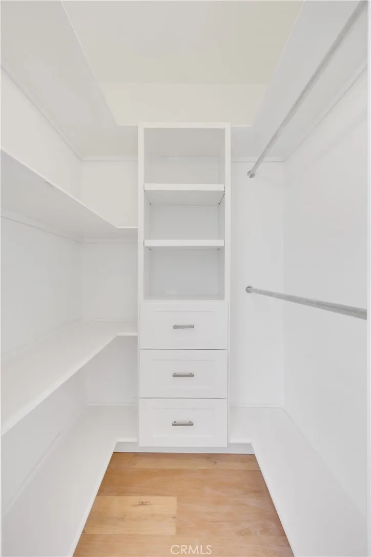 1871 Greenfield Avenue #102 Los Angeles, CA 90025