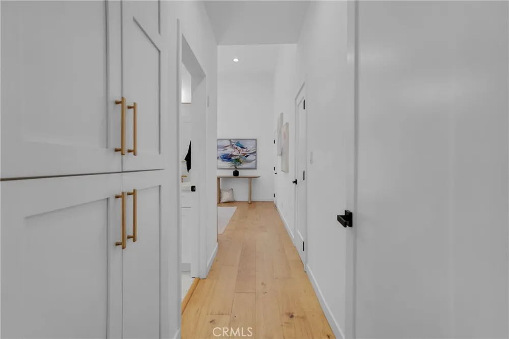 1871 Greenfield Avenue #102 Los Angeles, CA 90025