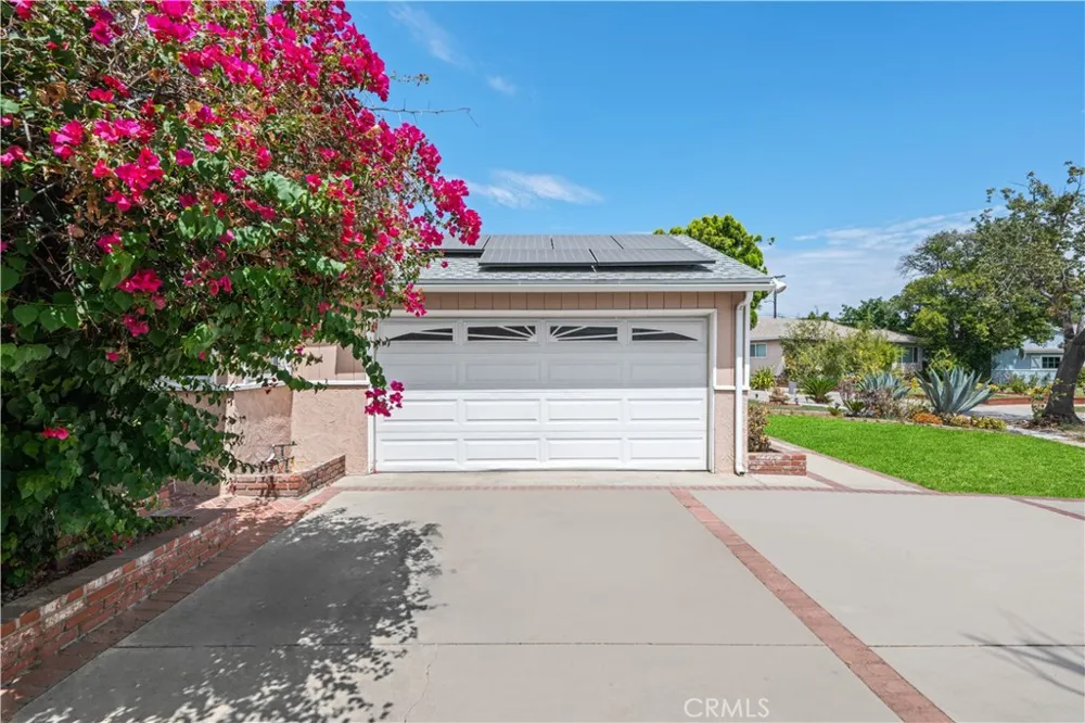 14515 Daubert San Fernando, CA 91345