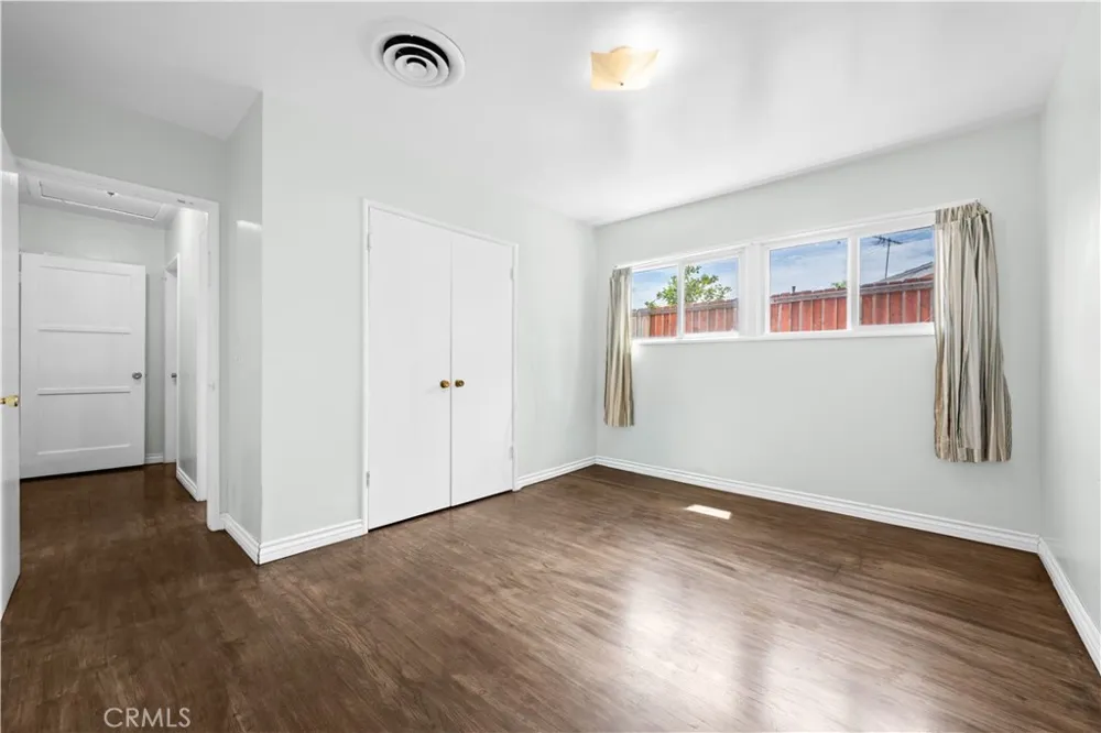 14515 Daubert San Fernando, CA 91345