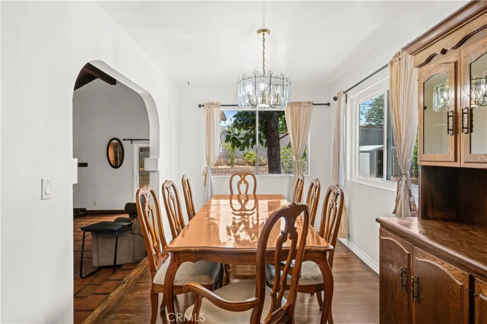 14515 Daubert San Fernando, CA 91345