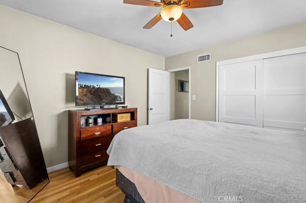 14319 Valerio Street Van Nuys, CA 91405