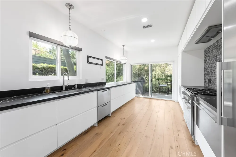 4742 Club View Westlake Village, CA 91362