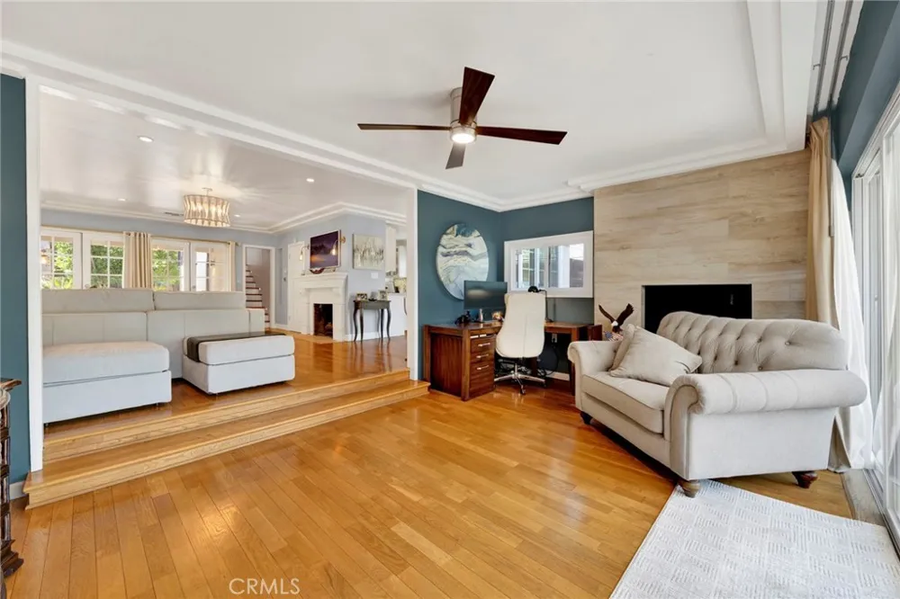 3374 Floyd Los Angeles, CA 90068