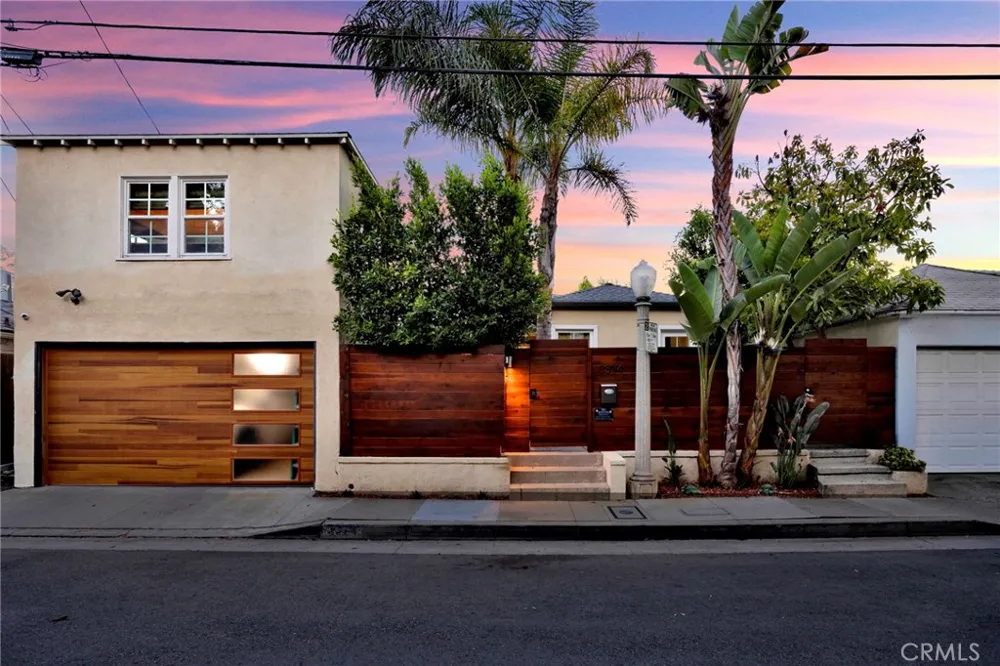 3374 Floyd Los Angeles, CA 90068