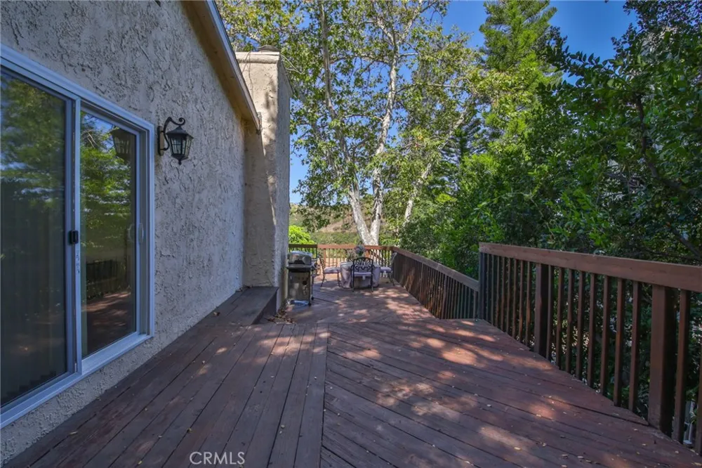 3514 Pansy Calabasas, CA 91302