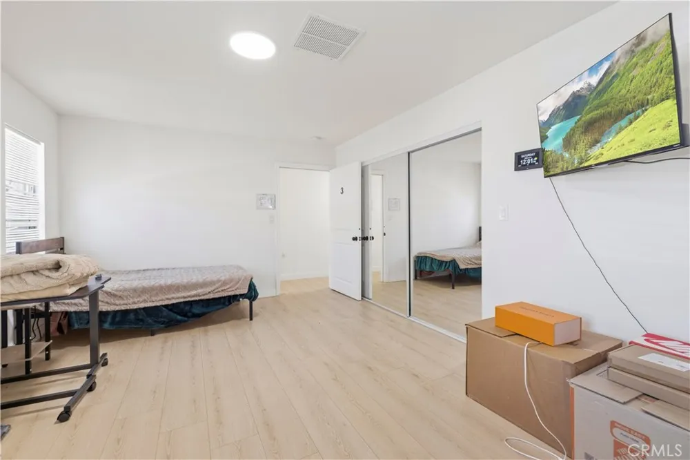 10353 Rincon Avenue Pacoima, CA 91331
