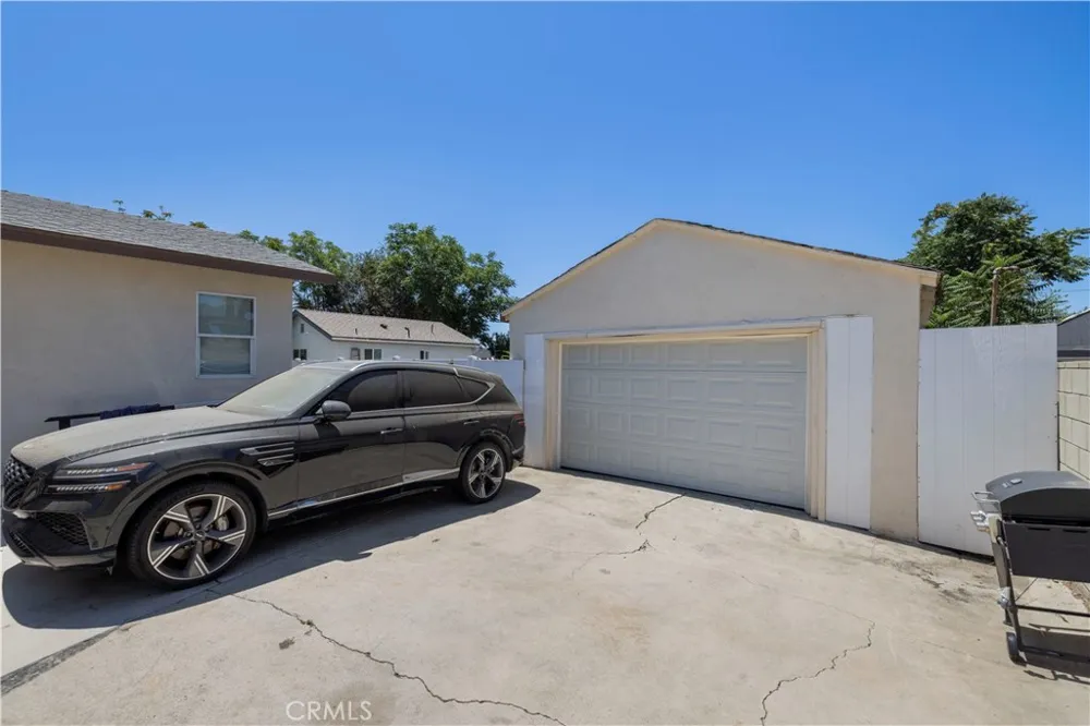 10353 Rincon Avenue Pacoima, CA 91331