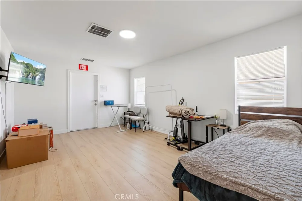 10353 Rincon Avenue Pacoima, CA 91331