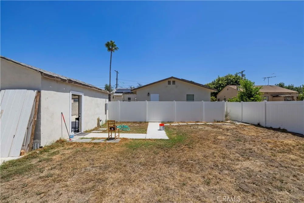 10353 Rincon Avenue Pacoima, CA 91331