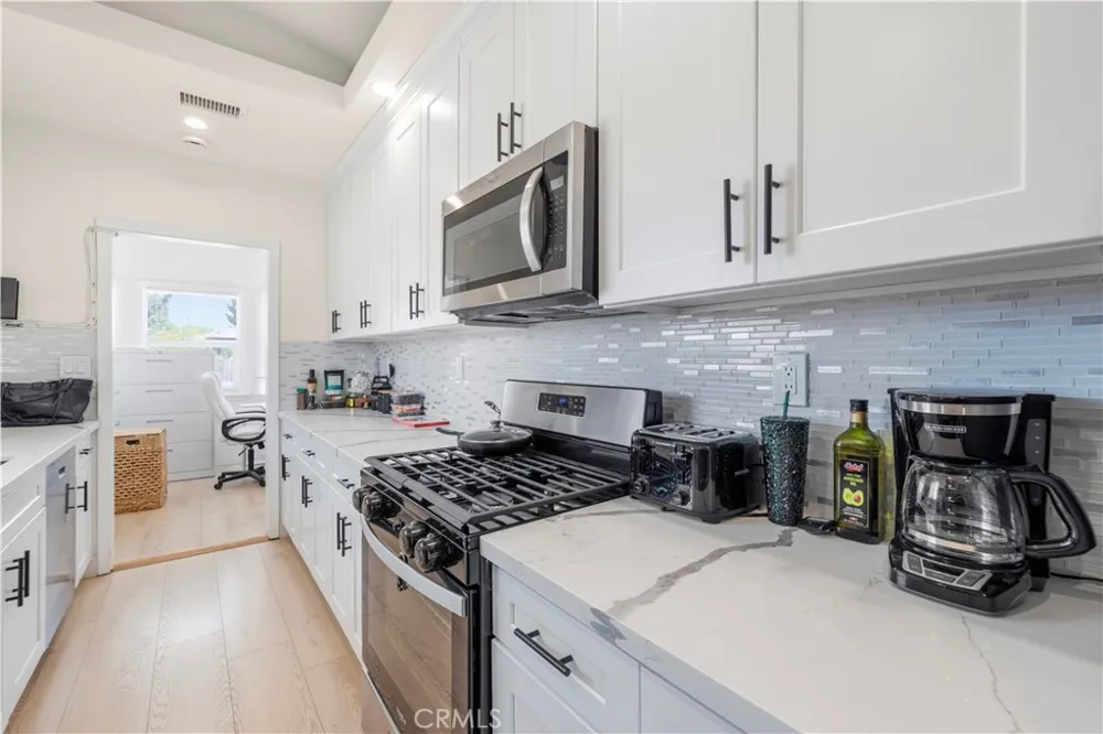 10353 Rincon Avenue Pacoima, CA 91331