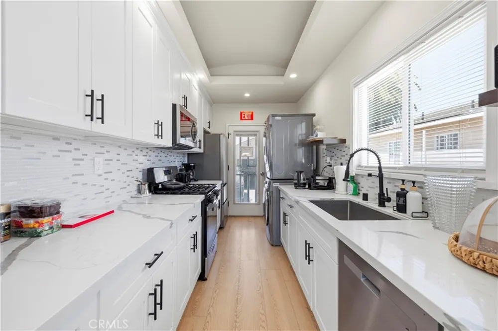 10353 Rincon Avenue Pacoima, CA 91331