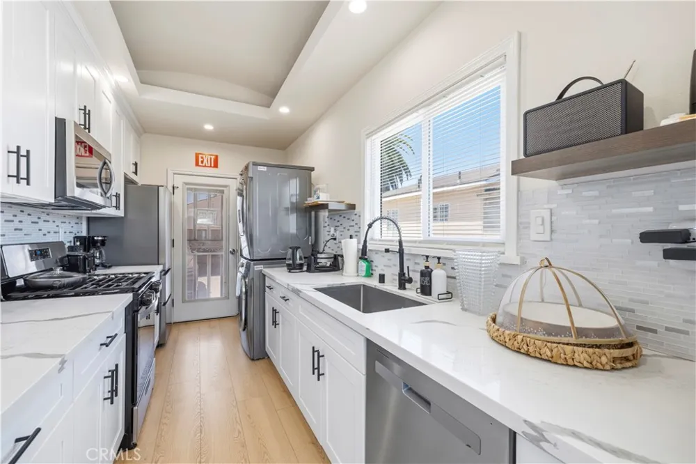 10353 Rincon Avenue Pacoima, CA 91331