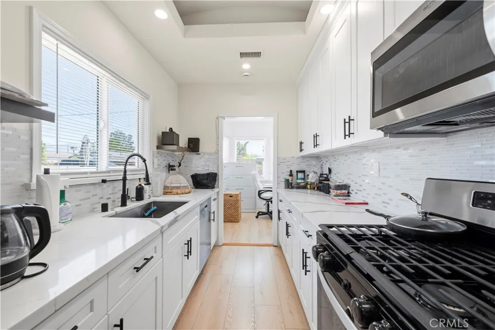 10353 Rincon Avenue Pacoima, CA 91331
