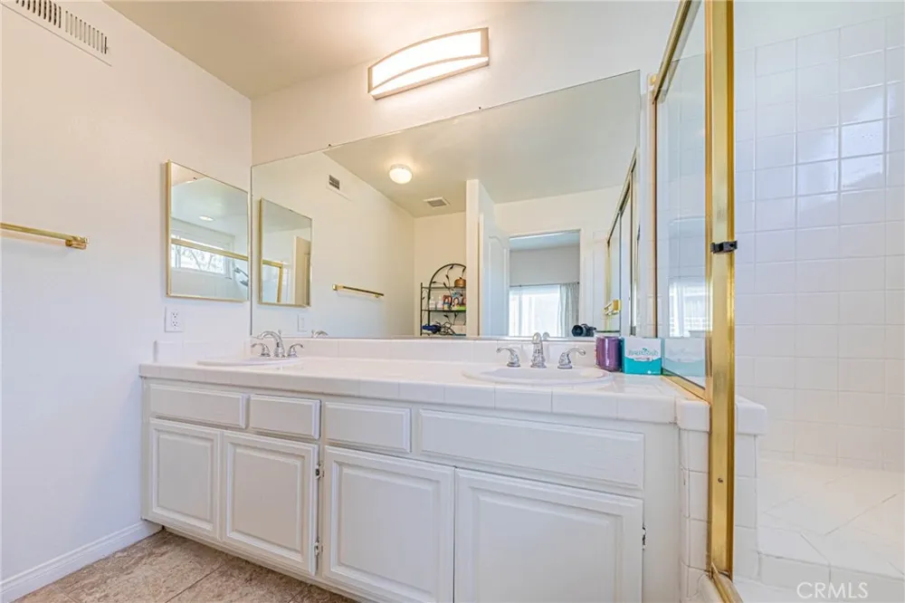 25703 Holiday Circle #A Stevenson Ranch, CA 91381