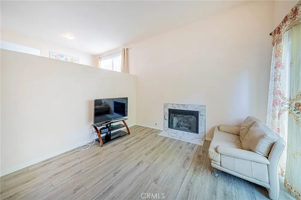 25703 Holiday Circle #A Stevenson Ranch, CA 91381