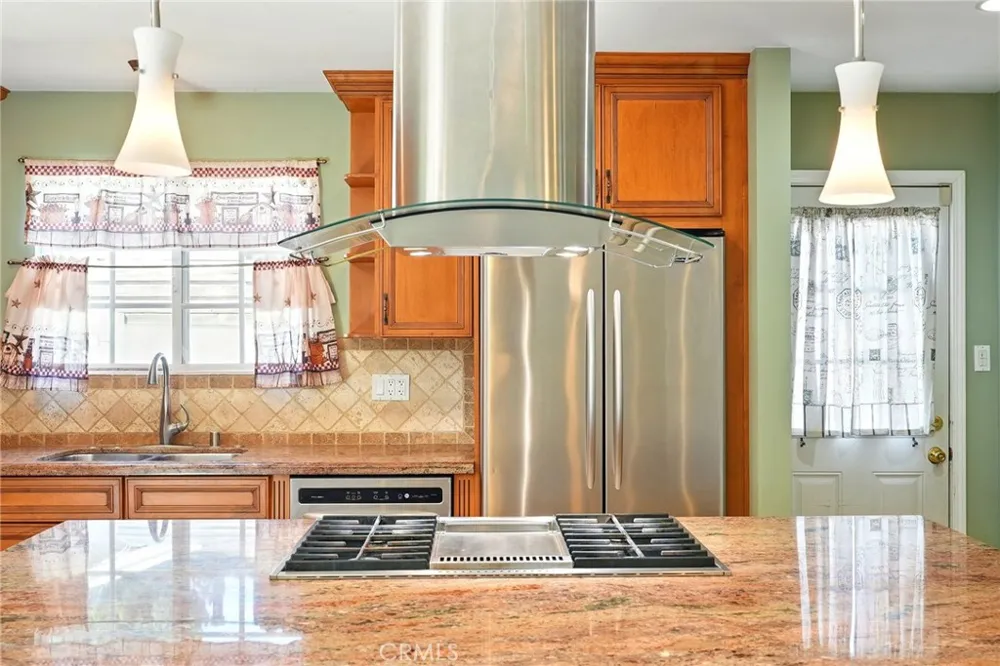 16514 Index Granada Hills, CA 91344