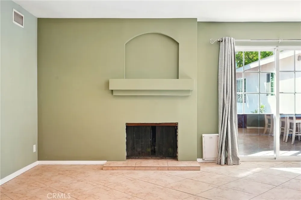 16514 Index Granada Hills, CA 91344