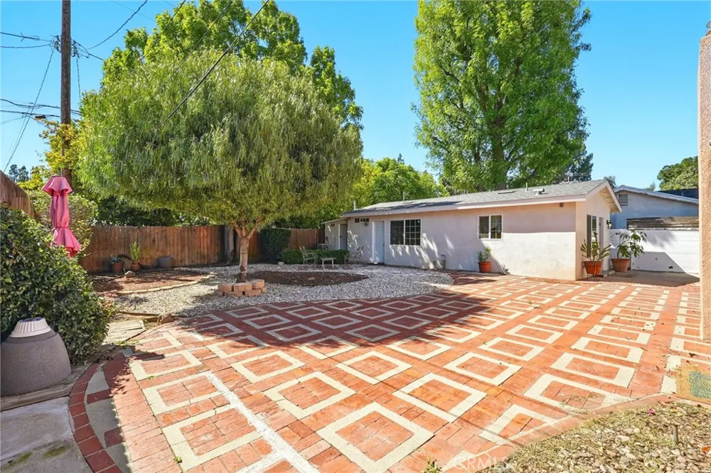 16514 Index Granada Hills, CA 91344