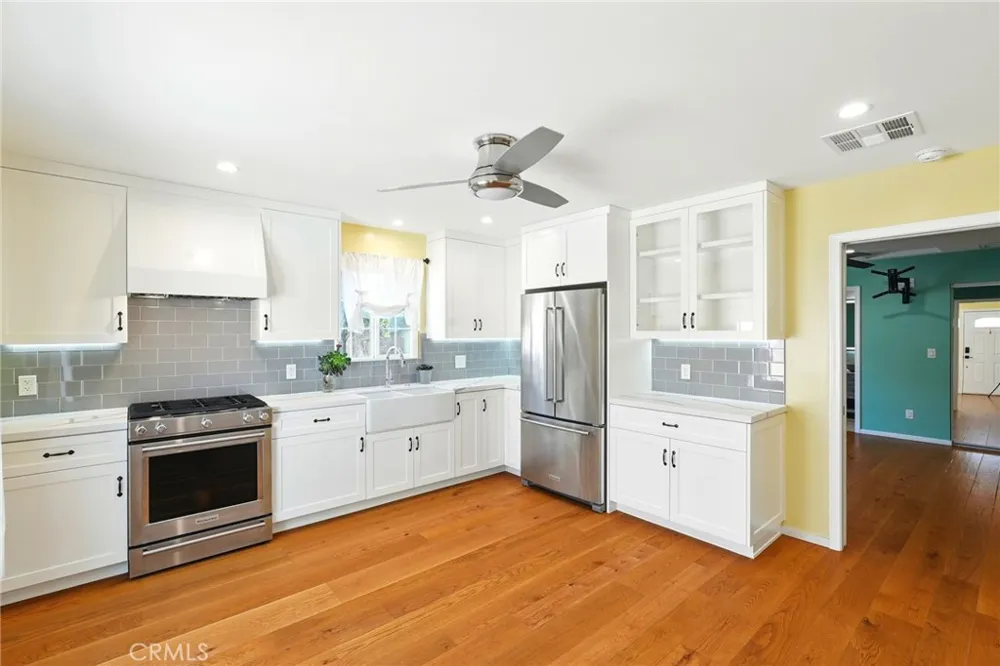 16514 Index Granada Hills, CA 91344