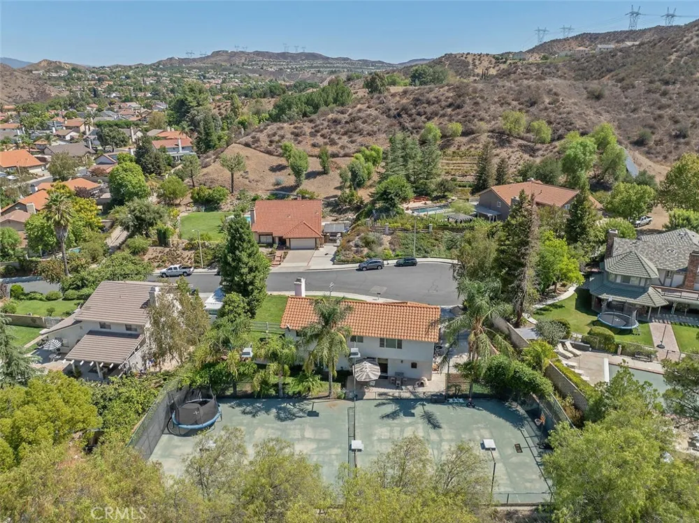 20906 Susan Carole Drive Saugus, CA 91350