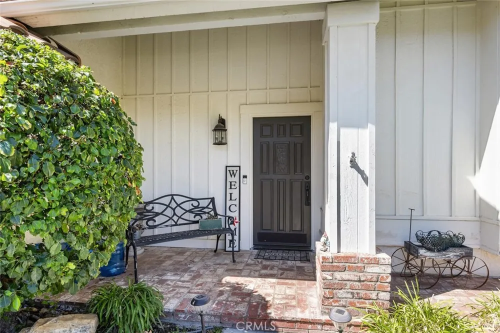 20906 Susan Carole Drive Saugus, CA 91350