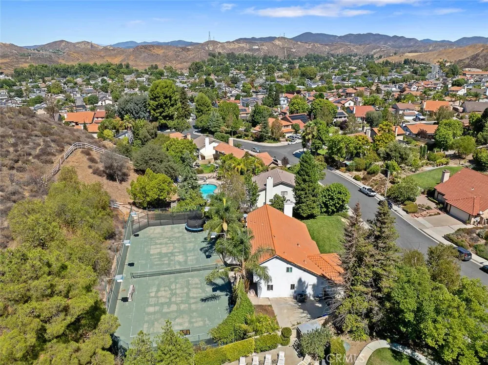 20906 Susan Carole Drive Saugus, CA 91350