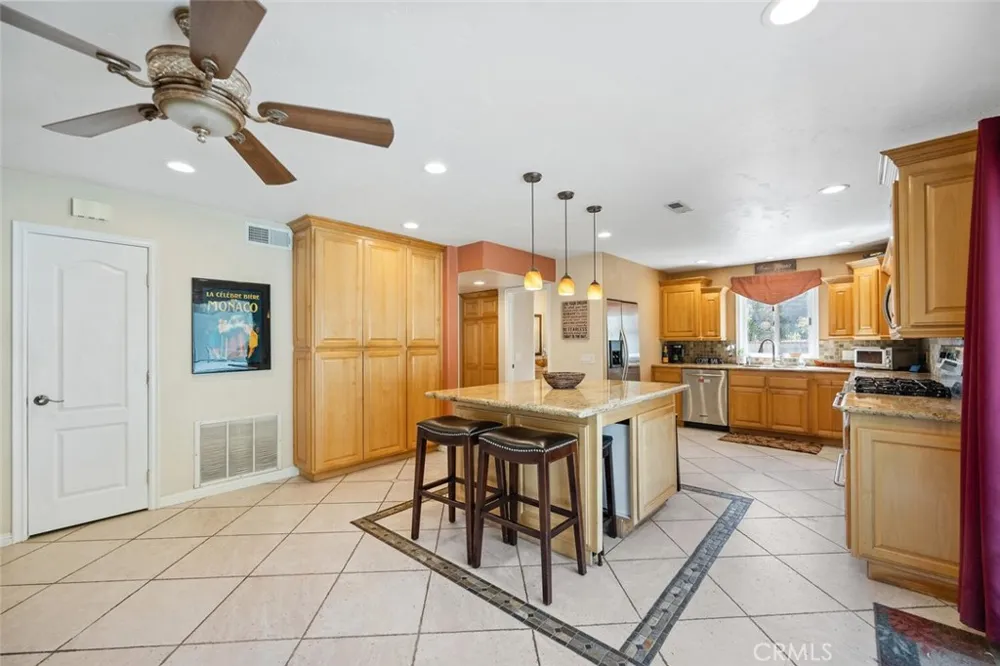 20906 Susan Carole Drive Saugus, CA 91350