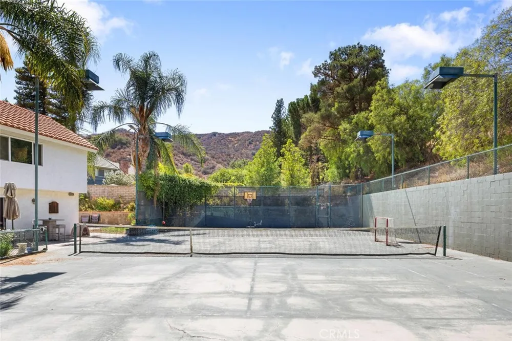 20906 Susan Carole Drive Saugus, CA 91350