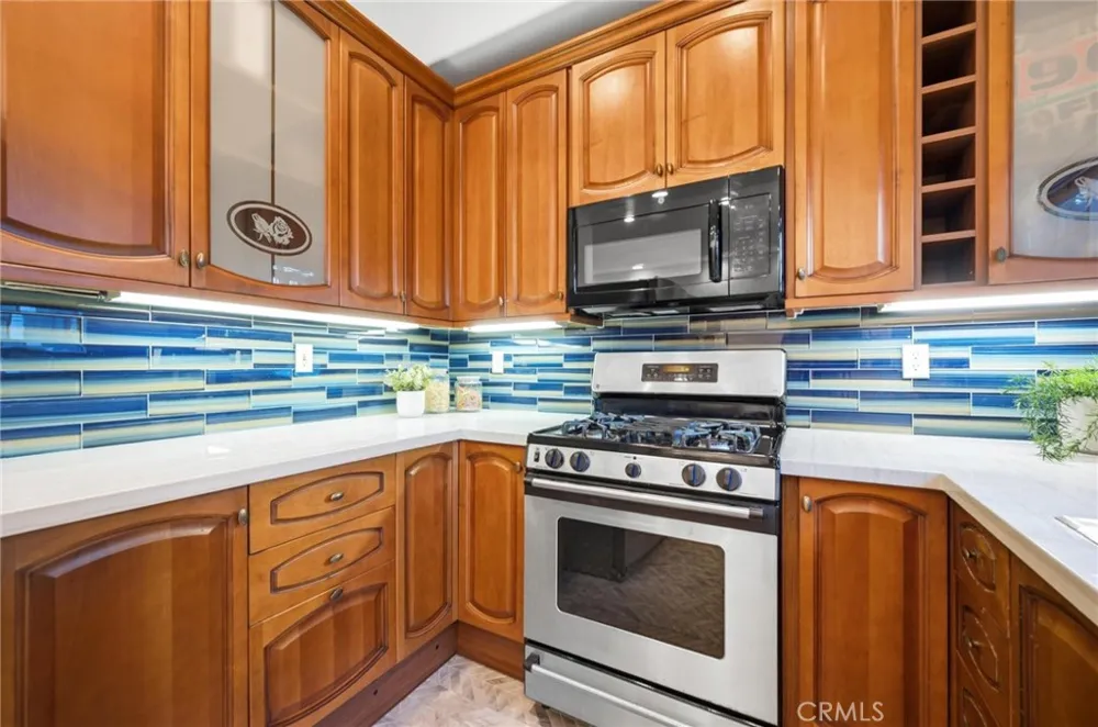 10833 Kling Street #4 North Hollywood, CA 91602