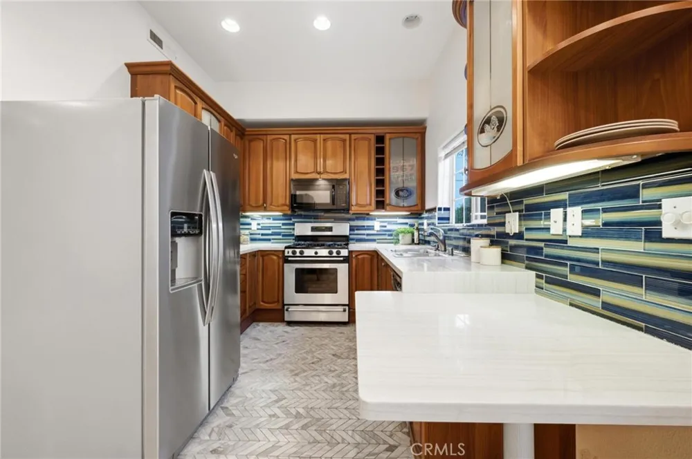 10833 Kling Street #4 North Hollywood, CA 91602