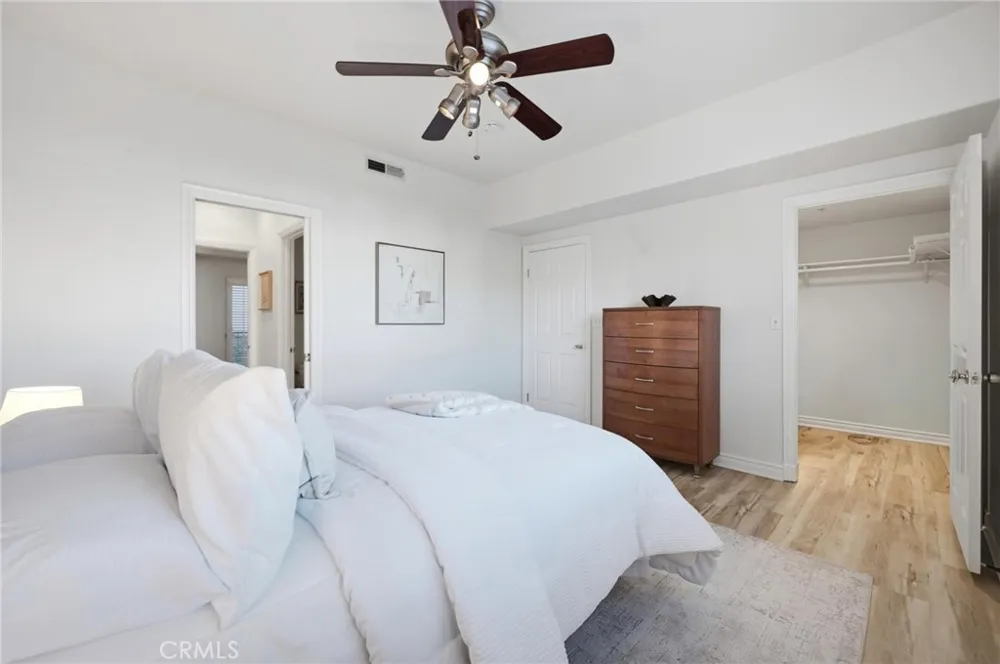 10833 Kling Street #4 North Hollywood, CA 91602