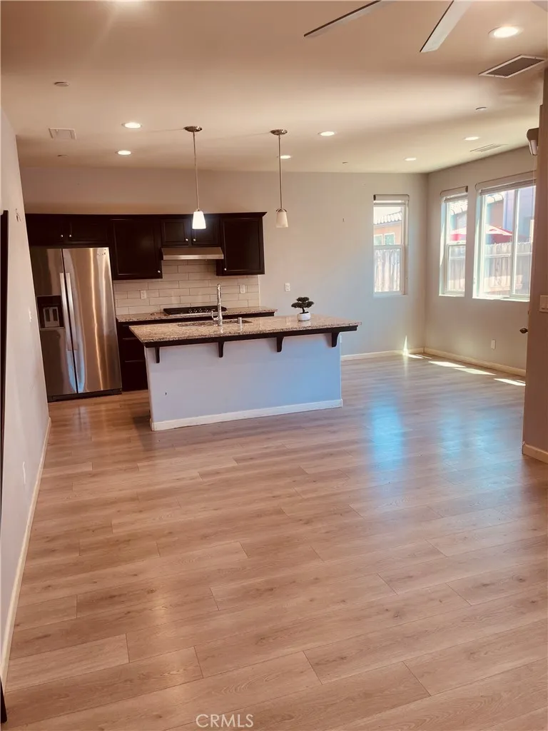 6251 E Overlook Fresno, CA 93727