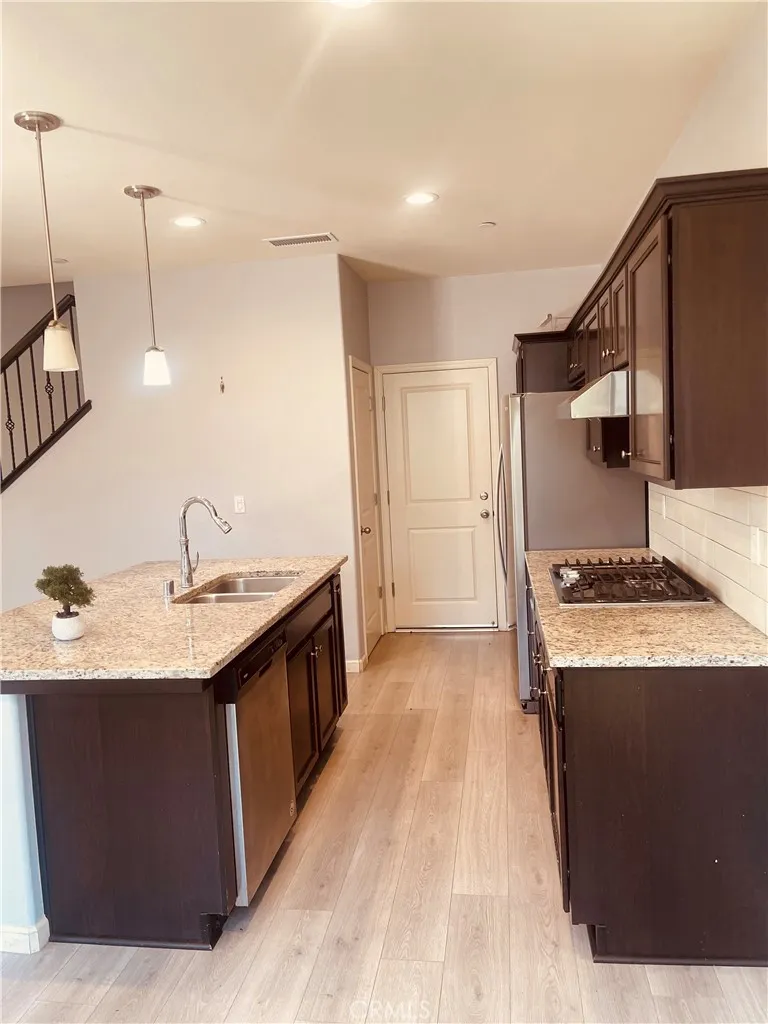 6251 E Overlook Fresno, CA 93727