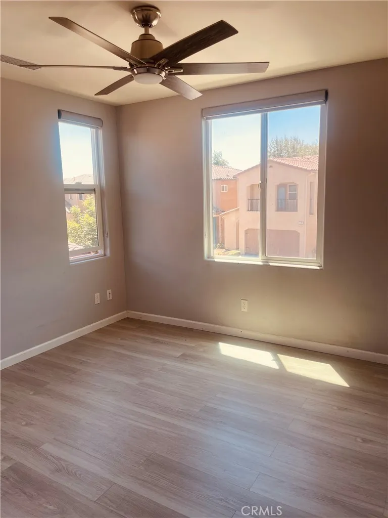 6251 E Overlook Fresno, CA 93727