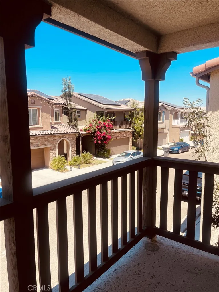 6251 E Overlook Fresno, CA 93727