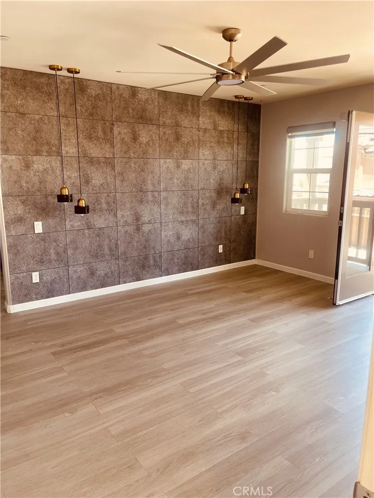 6251 E Overlook Fresno, CA 93727