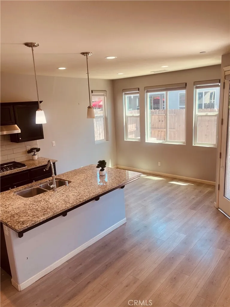 6251 E Overlook Fresno, CA 93727