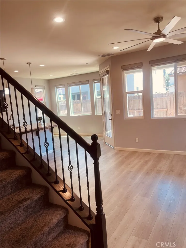 6251 E Overlook Fresno, CA 93727