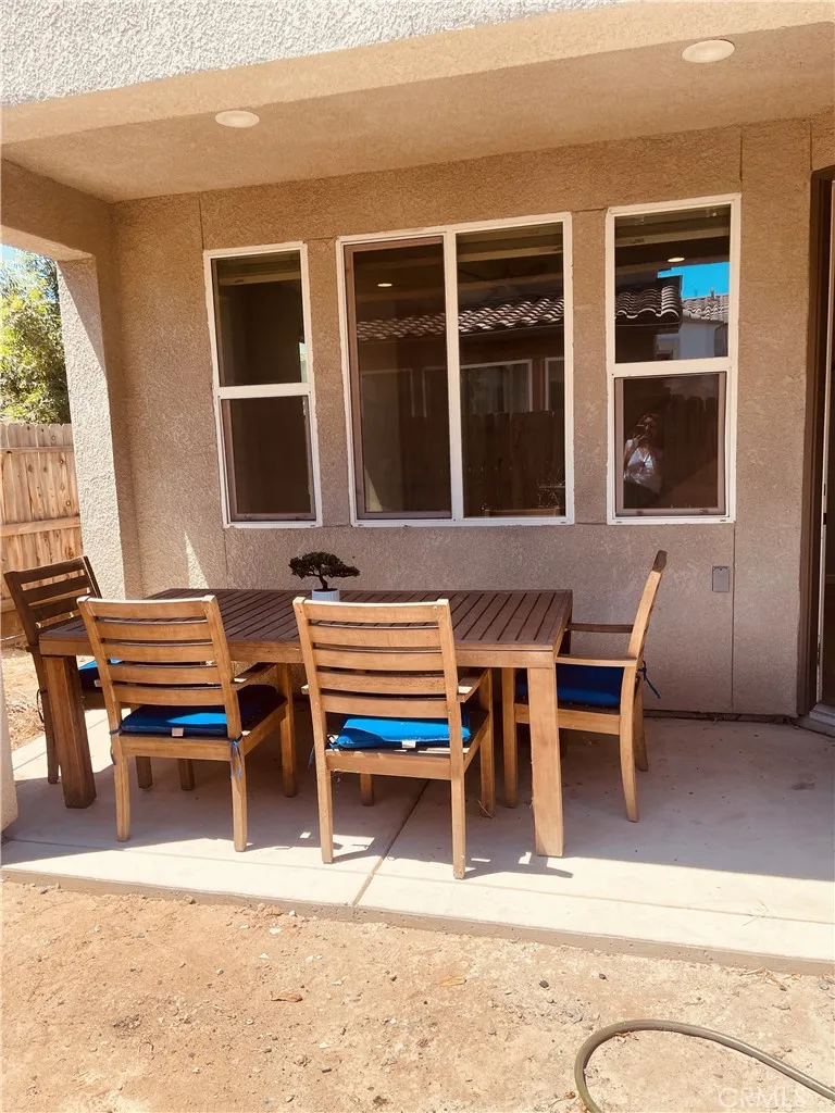 6251 E Overlook Fresno, CA 93727