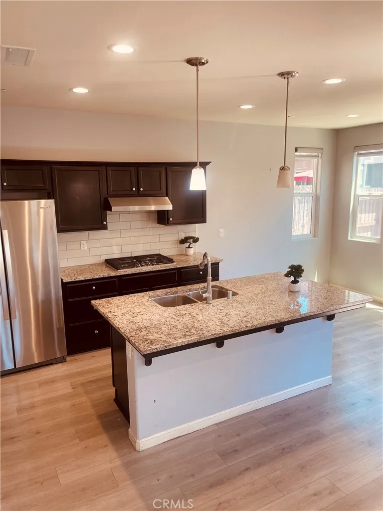 6251 E Overlook Fresno, CA 93727