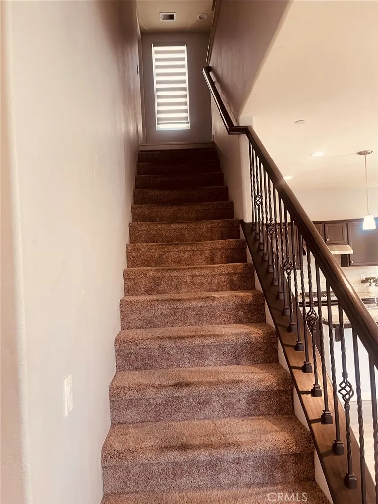 6251 E Overlook Fresno, CA 93727