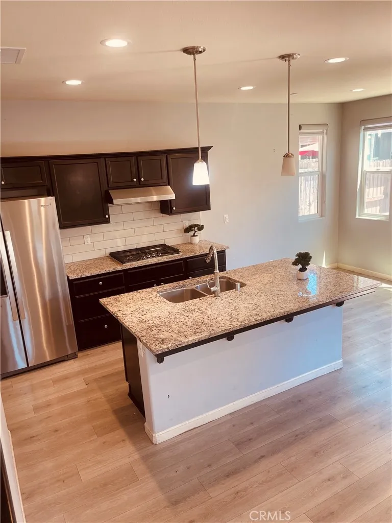 6251 E Overlook Fresno, CA 93727