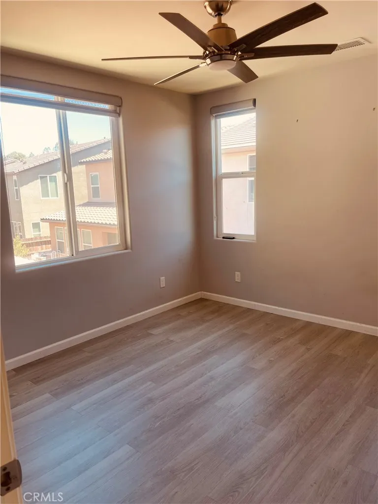 6251 E Overlook Fresno, CA 93727
