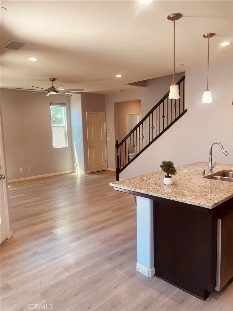 6251 E Overlook Fresno, CA 93727