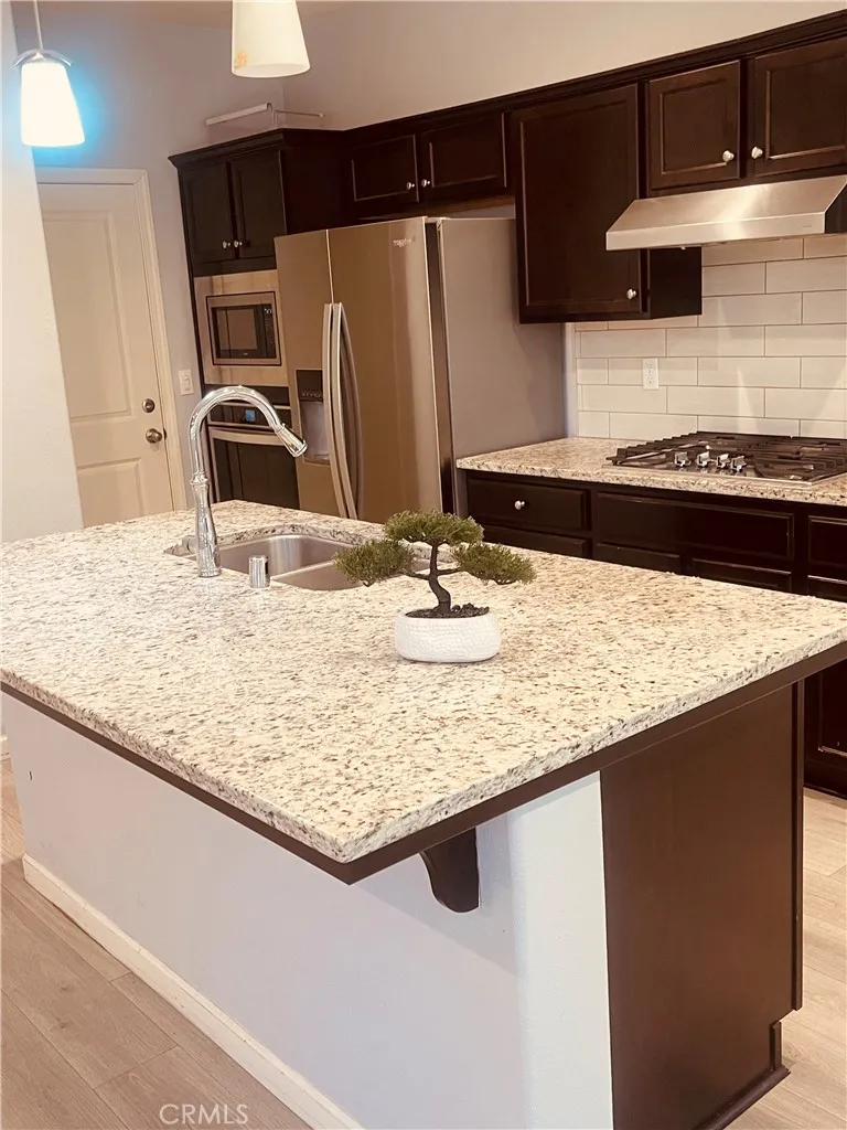 6251 E Overlook Fresno, CA 93727