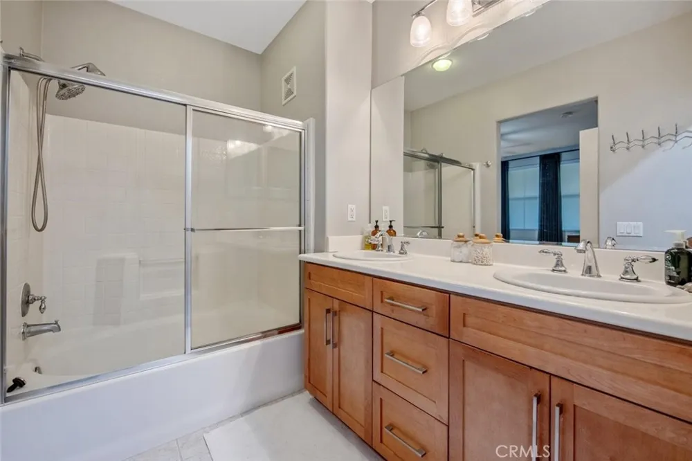 17957 Lost Canyon Road #41 Canyon Country, CA 91387