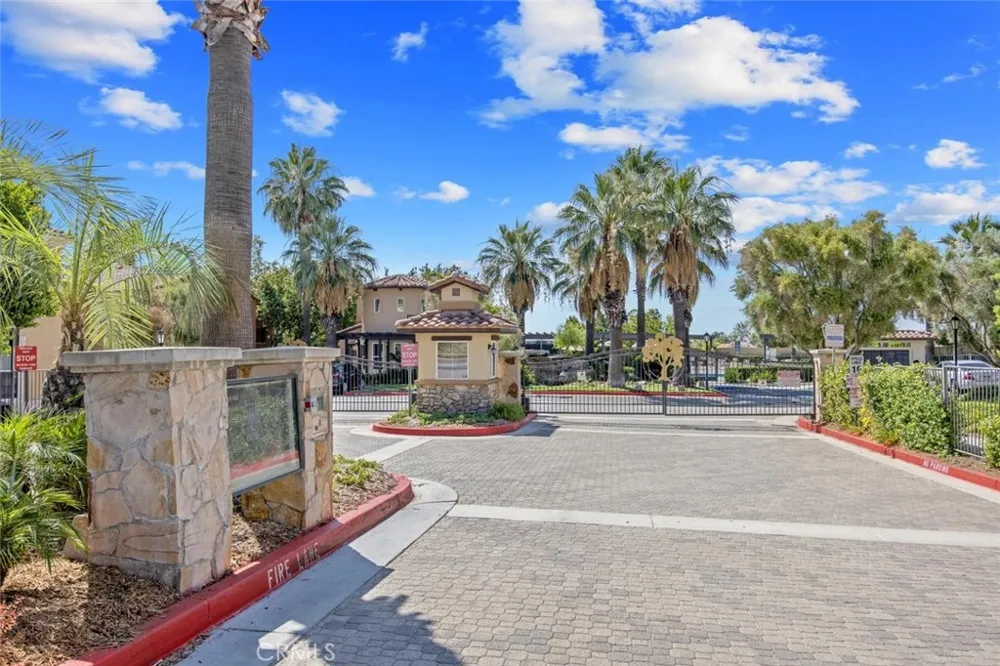 17957 Lost Canyon Road #41 Canyon Country, CA 91387