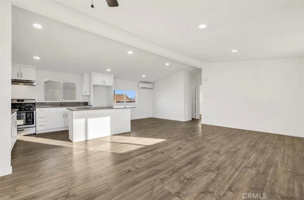 2869 B STREET Rosamond, CA 93560